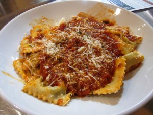 Spinach and ricotta ravioli from the class.